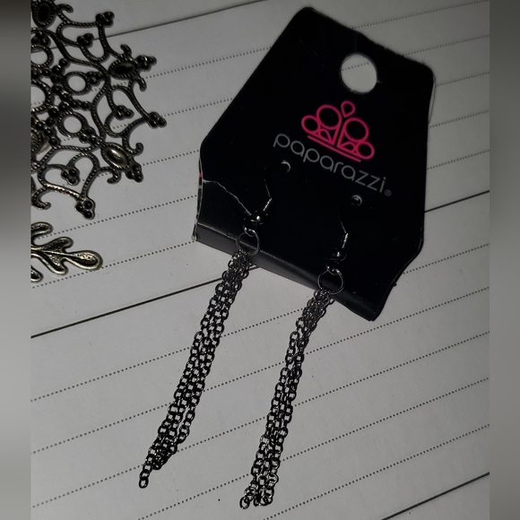 ⛓️Paparazzi silver chain dangling earrings